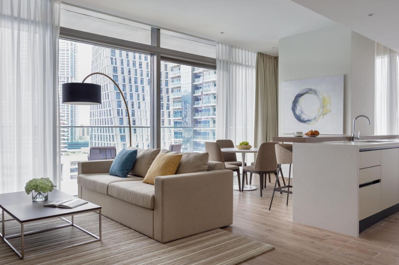 Jumeirah Living Marina Gate Dubai Exterior foto A living room in a typical apartment